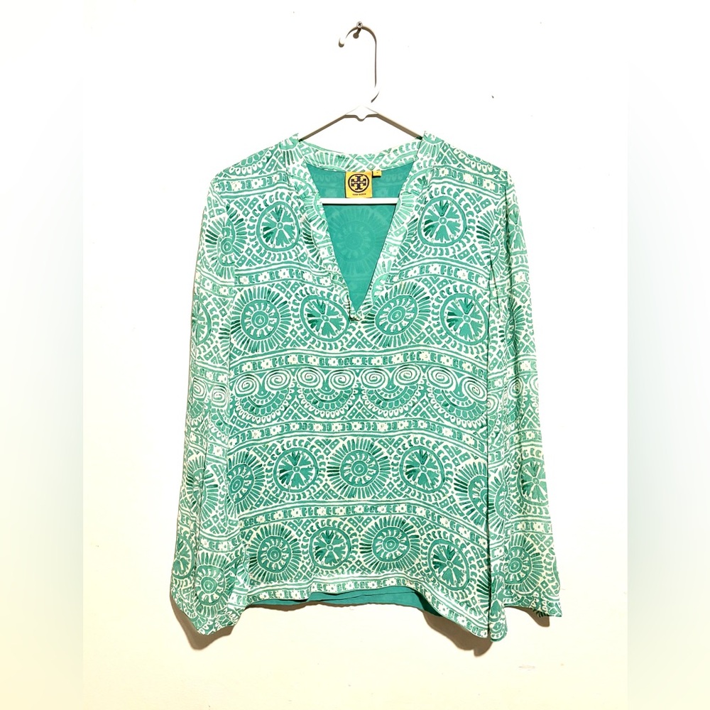 Tory Burch Green White Geometric‎ Print Blouse Silk blend Top w/ Sequins Size 8
